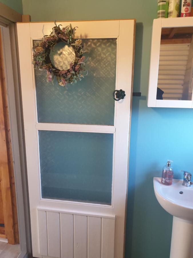 Kilcolgan Sallys Cabin מראה חיצוני תמונה